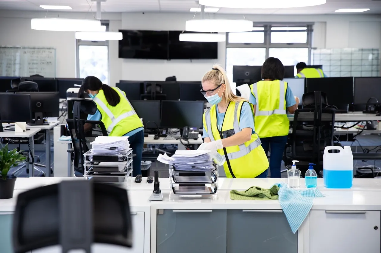 High-Quality Industrial and Commercial Cleaning Solutions